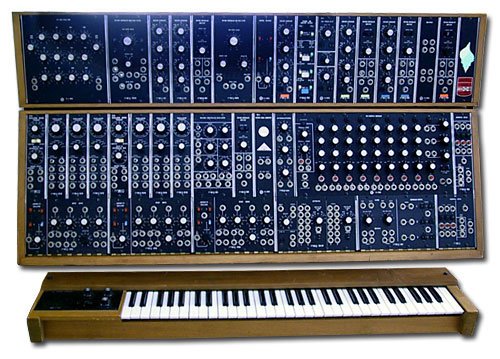 Sintetizador Moog 55